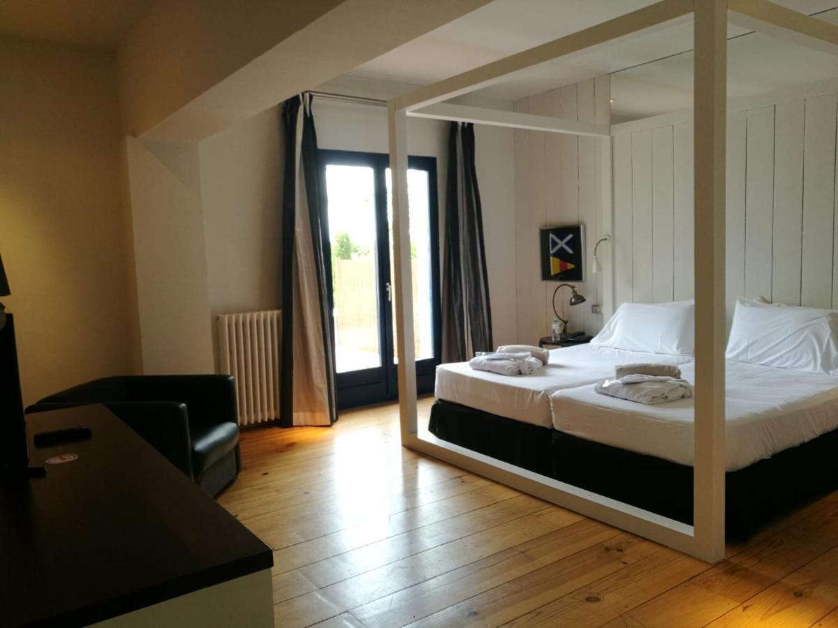 Superior Twin Room with Terrace and Garden View